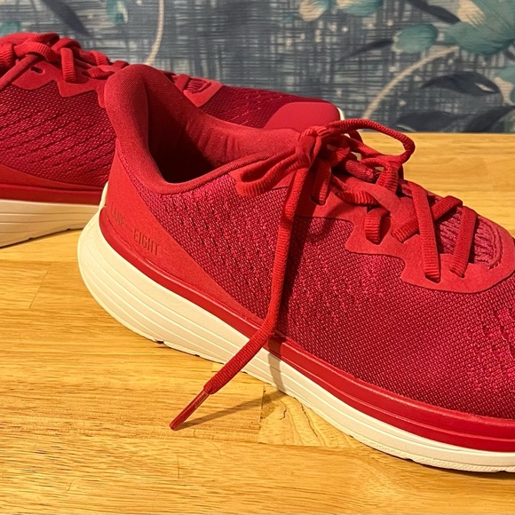 Lane-Eight The Relay Trainer
RT1104 6W color - Hibiscus MSRP
$150 New in Box - Picture 3 of 5